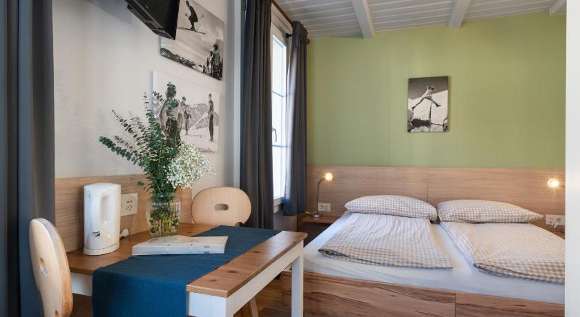 Image of Standard Double Room 3