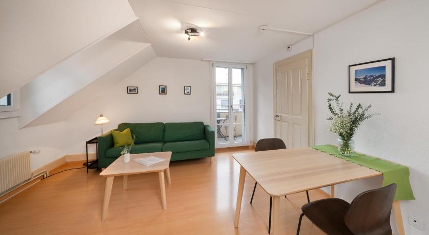 Image of Apartment 9