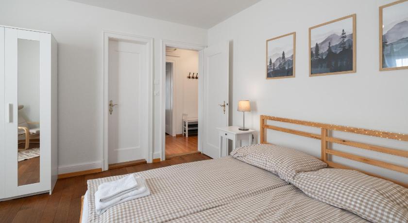 Image of Apartment 16
