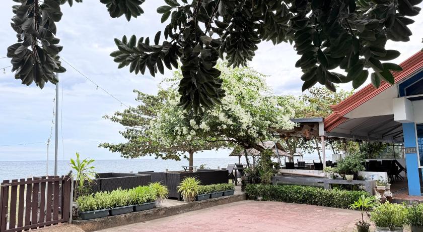 Seaview Beach Resort Dumaguete Beachfront - image 38