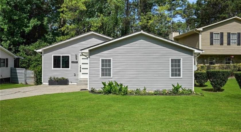 리버데일 (GA) Spacious & Cozy 3-Bedroom Home- The Blue Dream 4성급 숙소 수영장