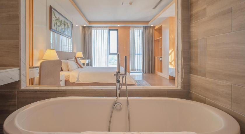 Image of President Suite 8