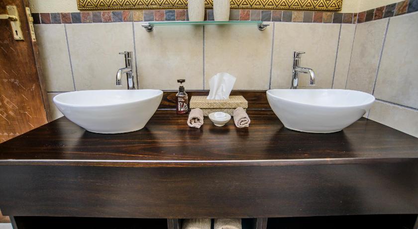 Abangane Guest Lodge photo