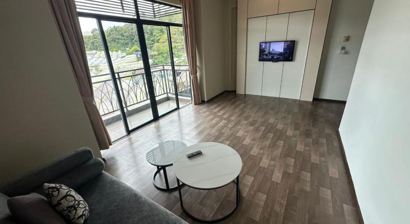 Image of Premier Studio Twin 5