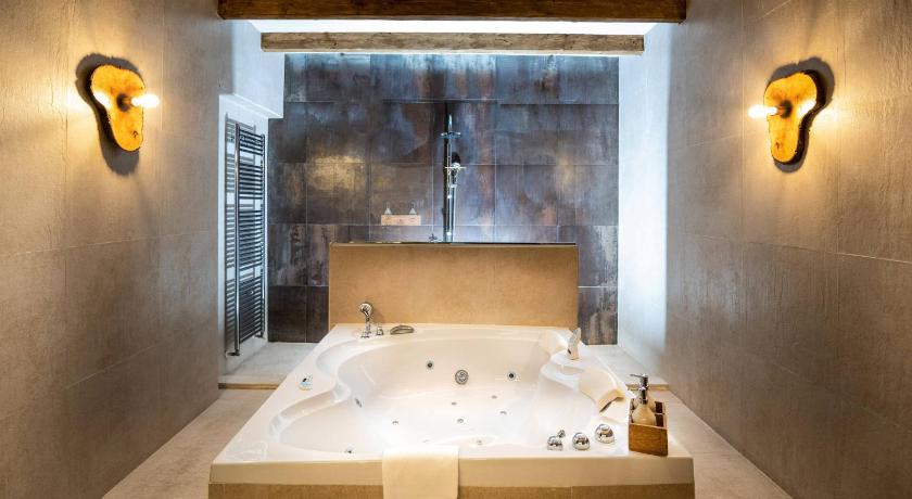 LJs Ratxo Eco Luxury Retreat - image 5
