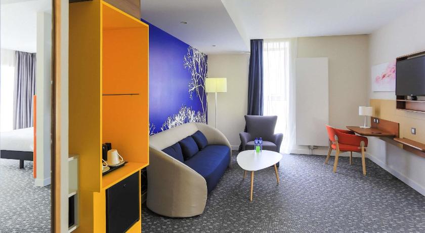 Image of Suite Room with Double Bed 7