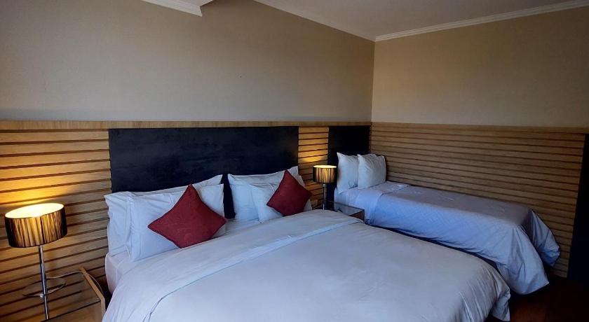 Image of Triple Room 5