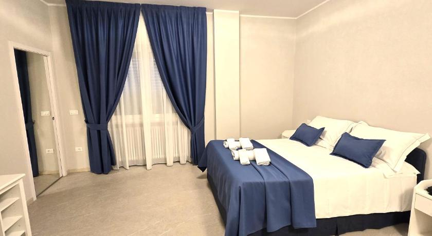 HOTEL PARADISO