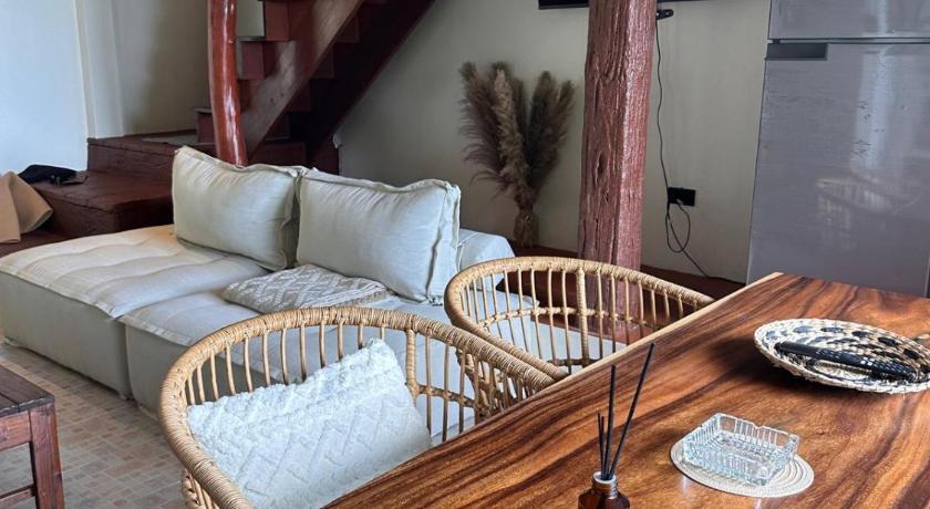 Image of Queen Suite with Sea View 14