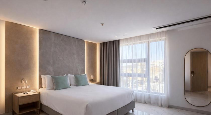 Delamar Hotel