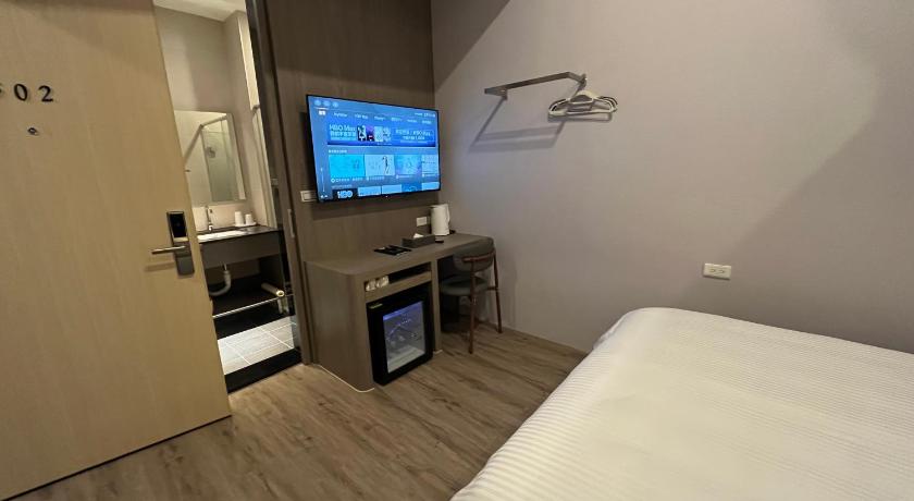 Image of Triple Room with Private Bathroom 1