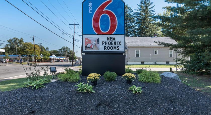 Motel 6-Albany, NY - Airport