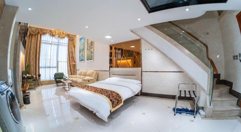 Image of Duplex with Triple Bed 0