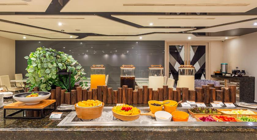 CHECK inn Taichung Ziyou - image 10