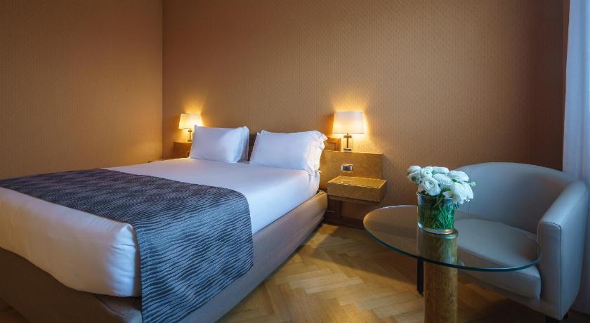 Image of Superior Room 9
