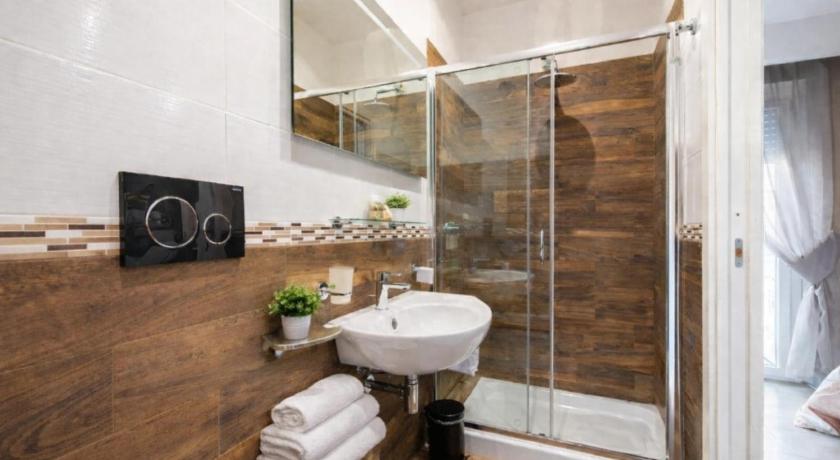 Image of Double Room with Balcony 2