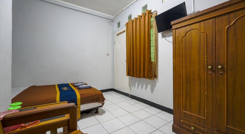 Bogor Guesthouse By ARBA - image 37