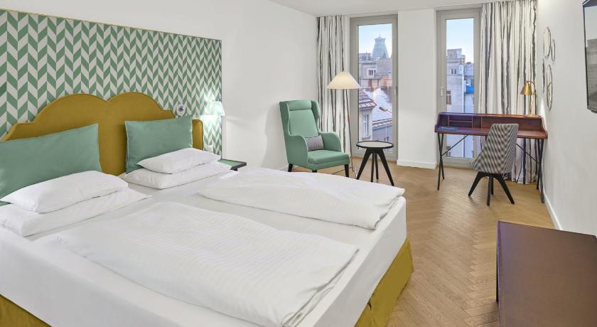 Image of Deluxe Double or Twin Room 0