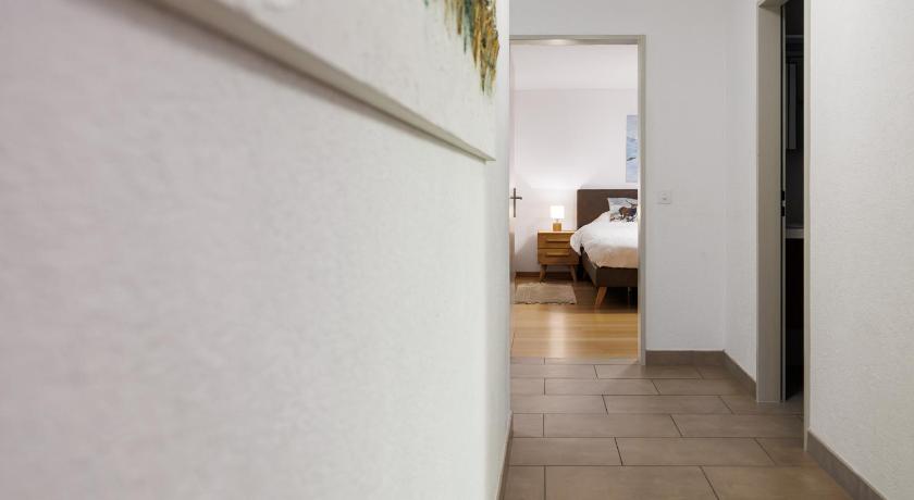 Image of Apartment with Garden View 8