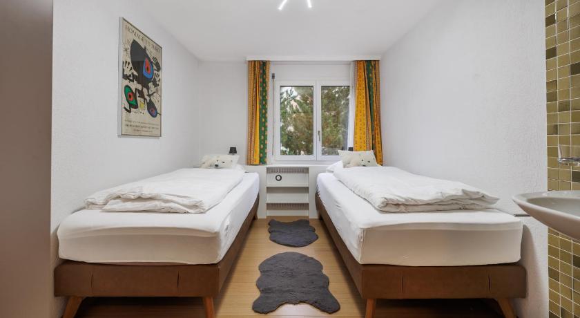 Image of Apartment with Garden View 5