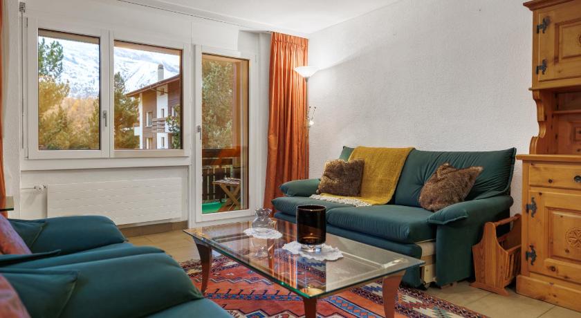 Image of Apartment with Garden View 4