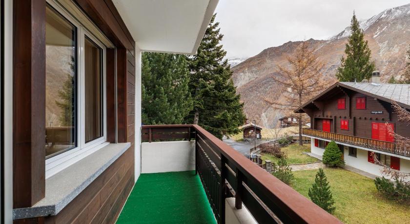 Image of Apartment with Garden View 7