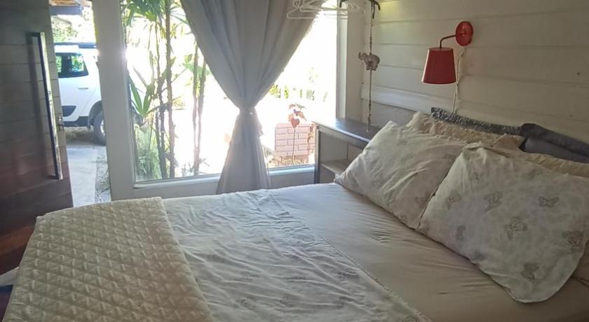 Image of Suite with Garden View 1