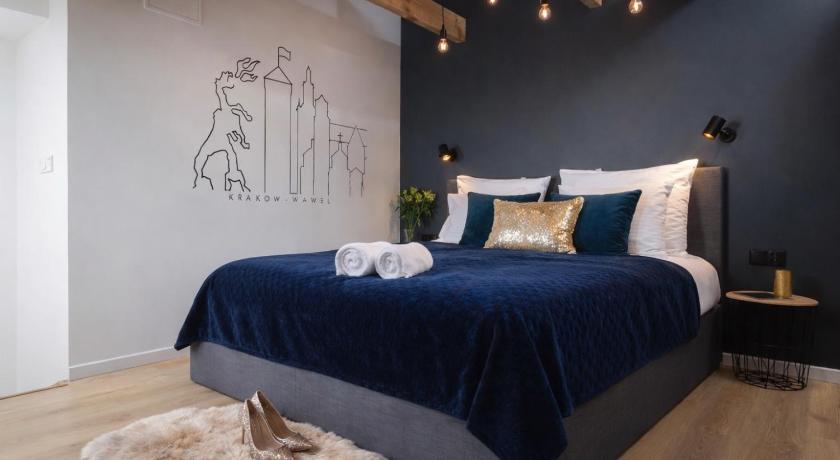 InPoint Old Town Apartments
