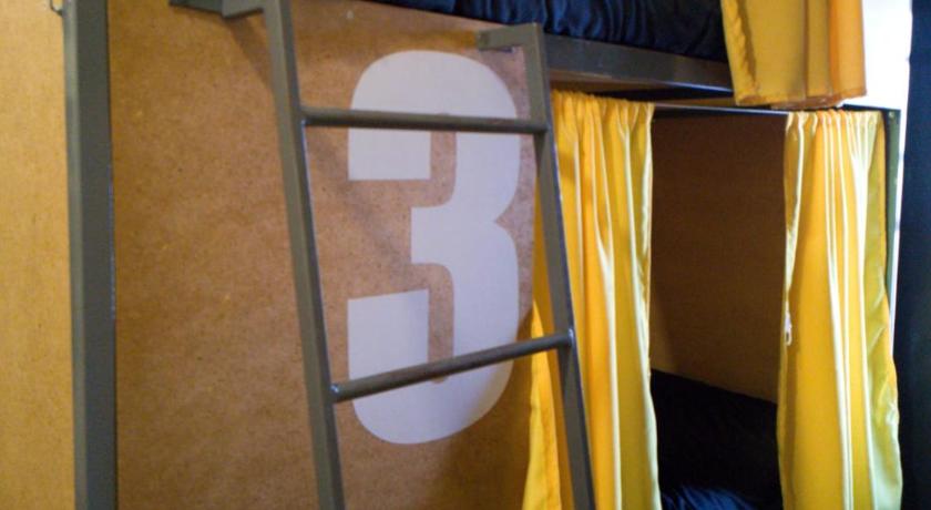 Image of Bed in 6-Bed Dormitory Room 1