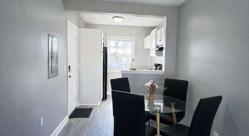 バーミンガム Cozy Birmingham Retreat with Parking Near UAB & Vulcan Park 3つ星 宿泊施設 外観