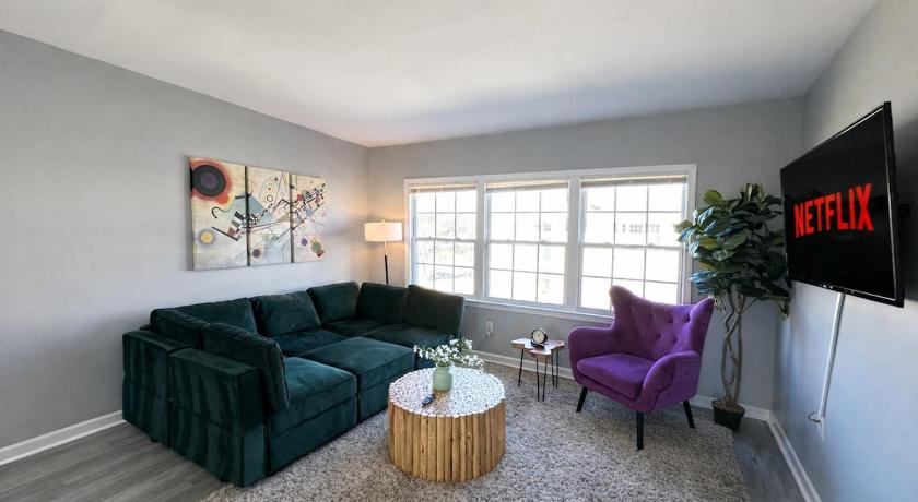 バーミンガム Cozy Birmingham Retreat with Parking Near UAB & Vulcan Park 3つ星 宿泊施設 ロビー