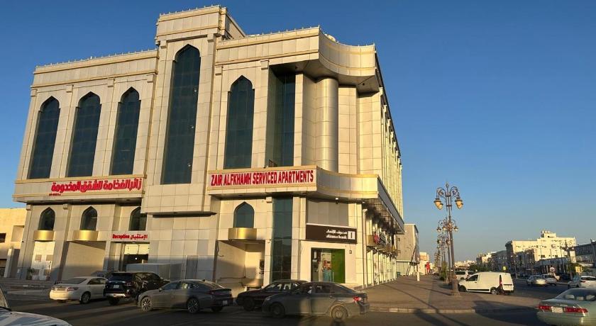زائر الفخامه للشقق المخدومه
