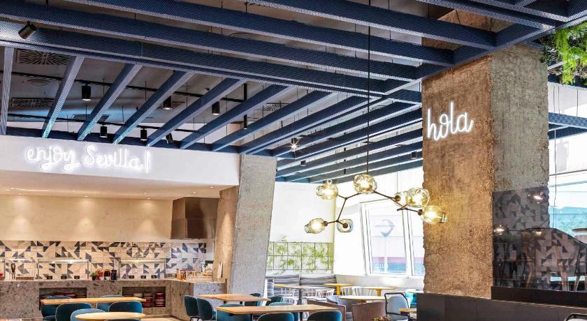 세비야 노보텔 세비야 (Novotel Sevilla) 4성급 호텔 전망