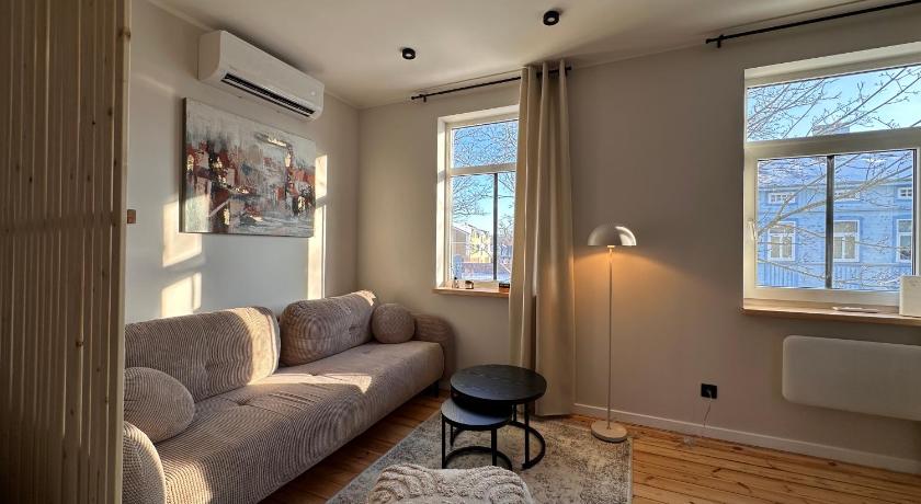 Cozy Apartment Dzintaru st Near Beach