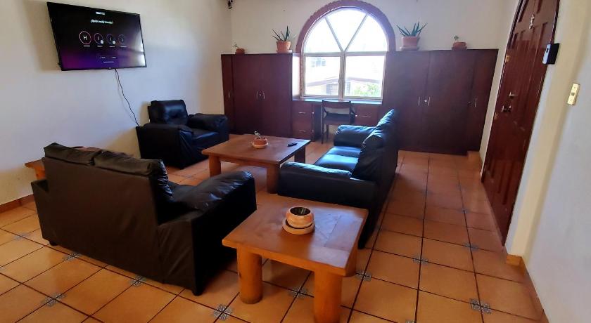 Casa La Feria - Alojamiento amplio y centrico para hasta 26 personas, a pasos de la Feria