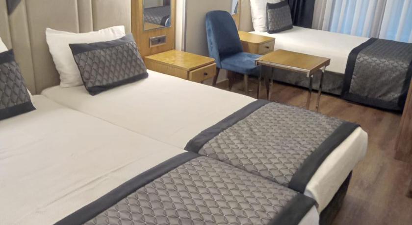 Image of Standard Triple Room 0