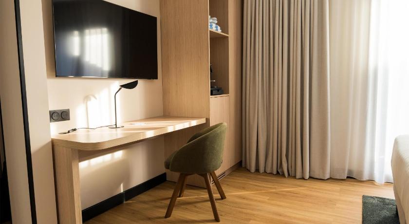 Image of Superior Room 3