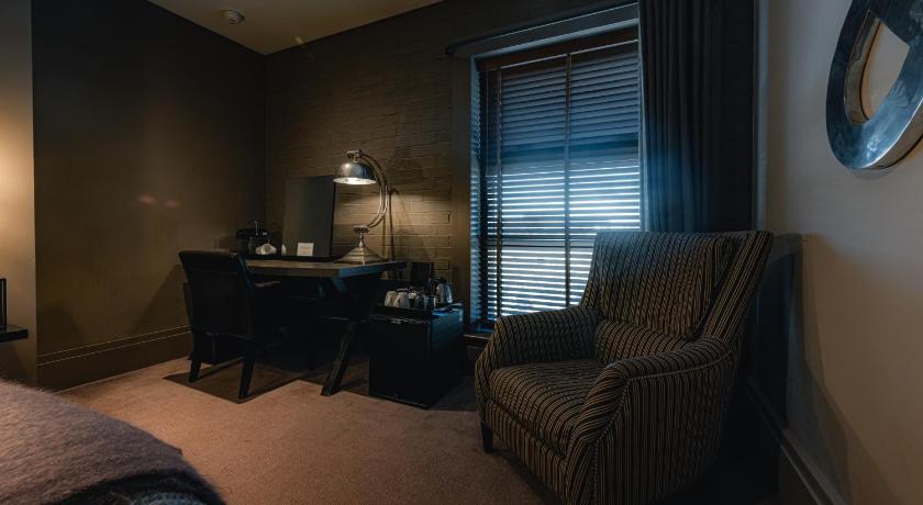 Image of King Room 12