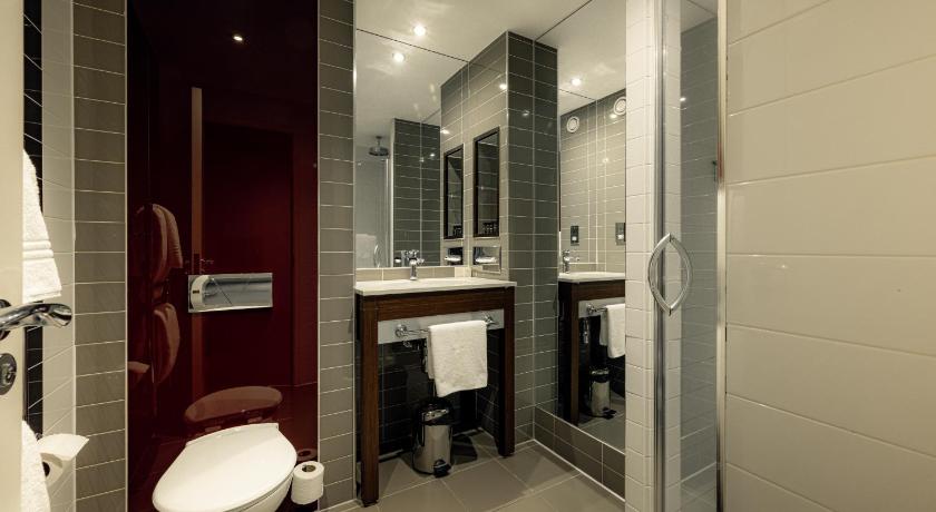 Image of King Room 11