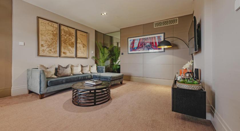 Image of Signature Suite 9