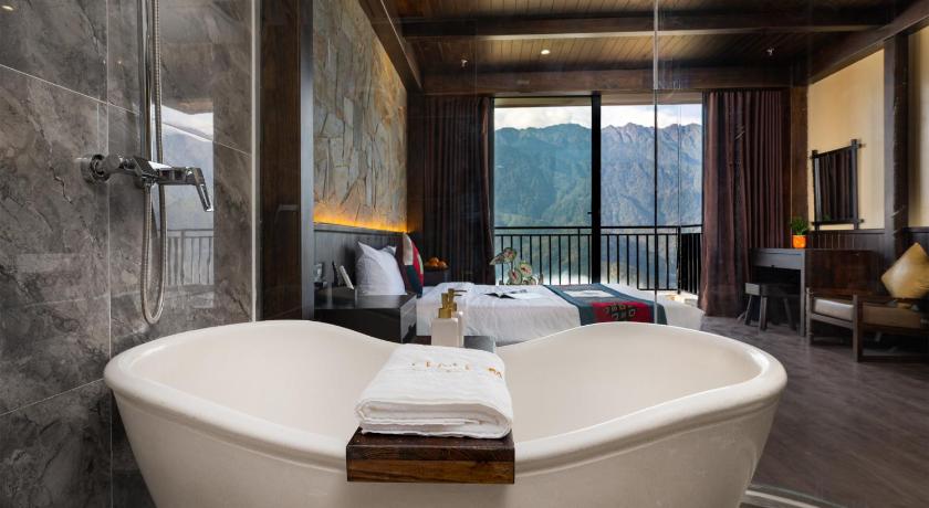 サパ Mường Hoa Valle Hotel 3つ星 ホテル ロビー