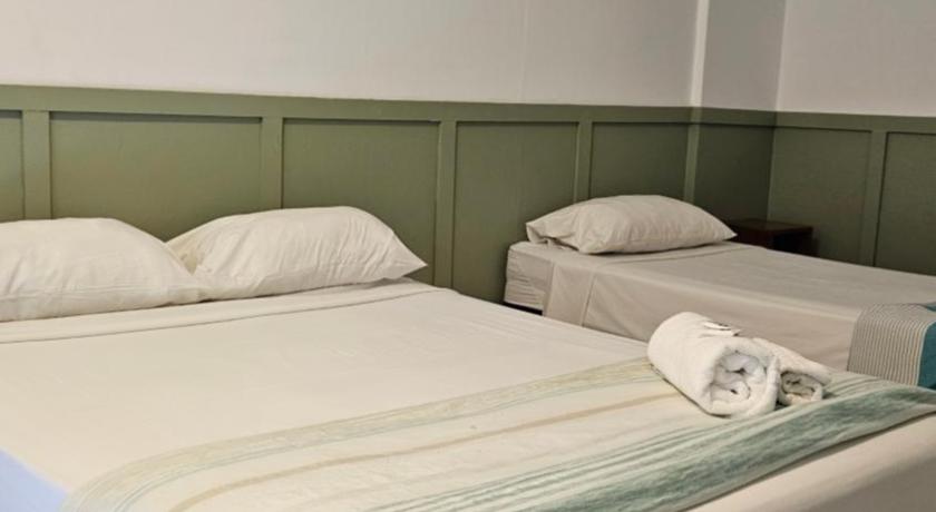Image of Executive Triple Room 4