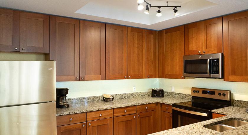 Image of Three-Bedroom Apartment 11