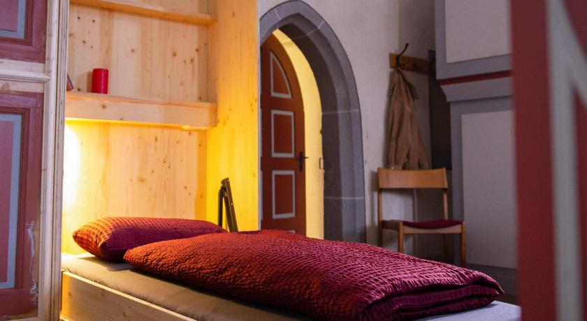 Herbergskirche Spangenberg - Stimmungsvolle Schlafraume, jedoch ist NUR das Badzimmer beheizt