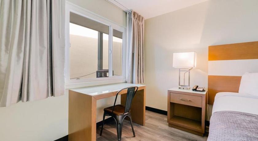 Image of King Room - Pet-Friendly 10