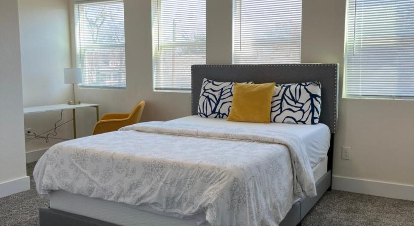 포트 워스 (TX) Modern 2-Story near TCU, Downtown Fort Worth 숙소 스위트룸