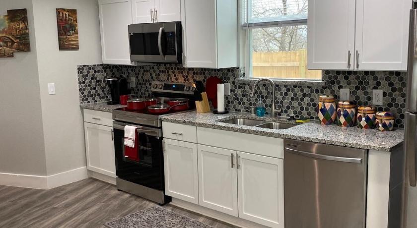 포트 워스 (TX) Modern 2-Story near TCU, Downtown Fort Worth 숙소 레스토랑