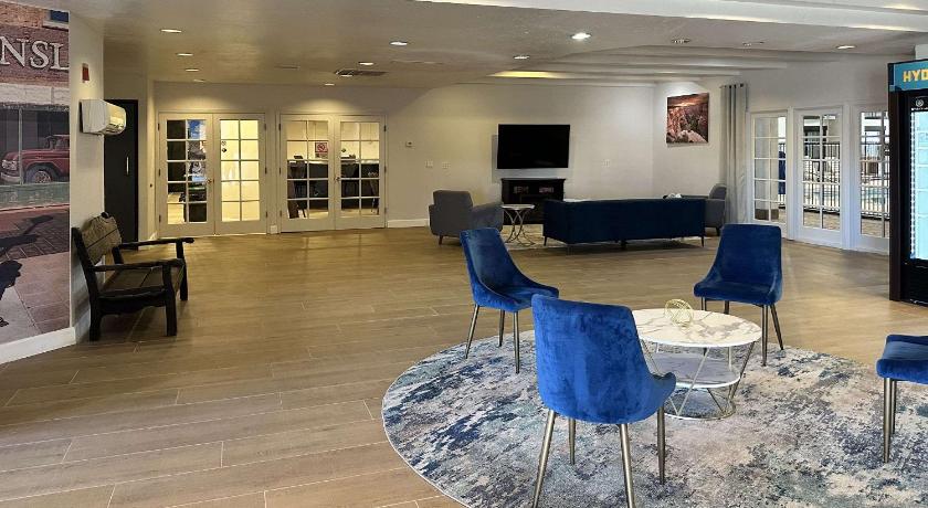 ウィンスロー (AZ) Clarion Pointe Winslow I-40 2つ星 宿泊施設 外観