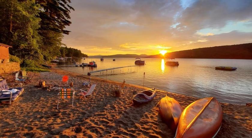 쉬룬 레이크 (NY) Yellow Pine Lake House ADK Schroon Private Beach 4성급 숙소 객실