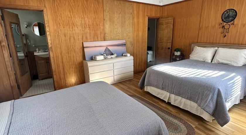 쉬룬 레이크 (NY) Yellow Pine Lake House ADK Schroon Private Beach 4성급 숙소 스위트룸